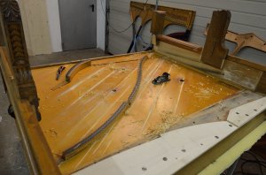 Übel & Lechleiter Klavier Restaurierung